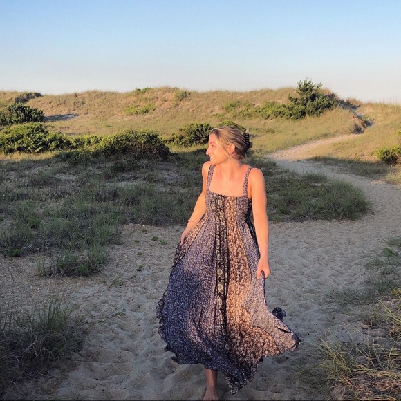 Meet your Posher, Marissa - Picture 1 of 2